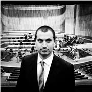 Diplomato in composizione offre lezioni di Teoria, Solfeggio, Armonia, Storia della Musica, Composizione musicale